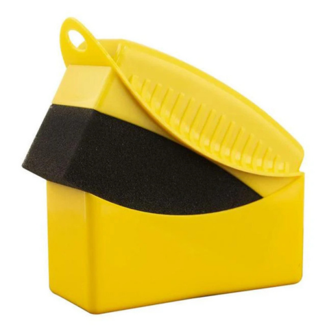 Reinigungs-Schwamm für Reifen – Glanz und Präzision