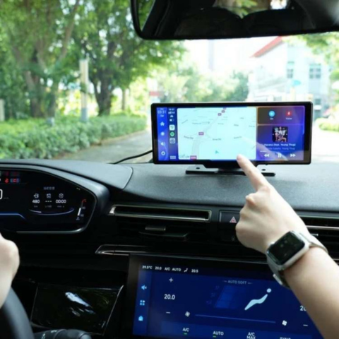 Schermo Auto Intelligente – Navigazione Facile e Telecamera Integrata