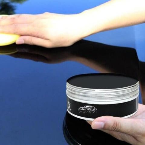 Essential Auto Wax Kit – Renovating and Water-Repellent Effect