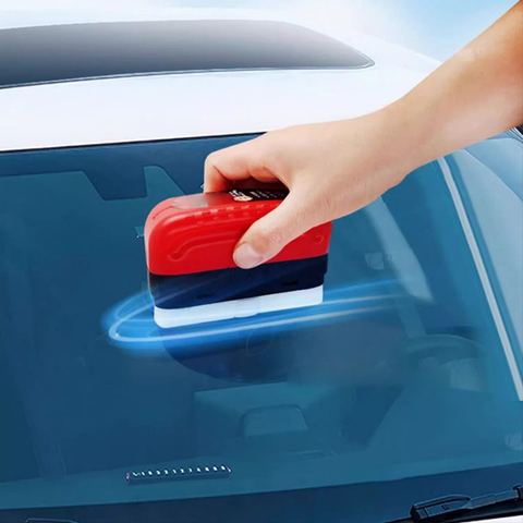 Detergent pentru geamuri auto – Claritate și strălucire instantanee 
