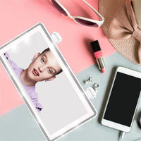 Zrcadlo na make-up do auta — Pohodlí a elegance na cestách 