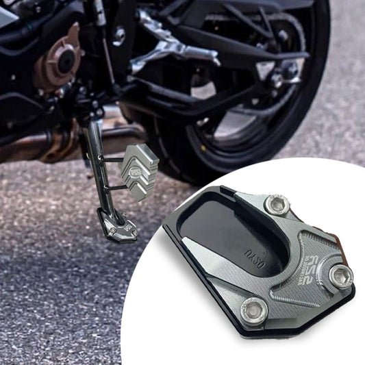バイクとスクーター用の駐車サポート — 安定していて実用的 